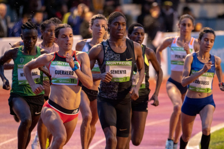 Peloton autour de Caster Semenya