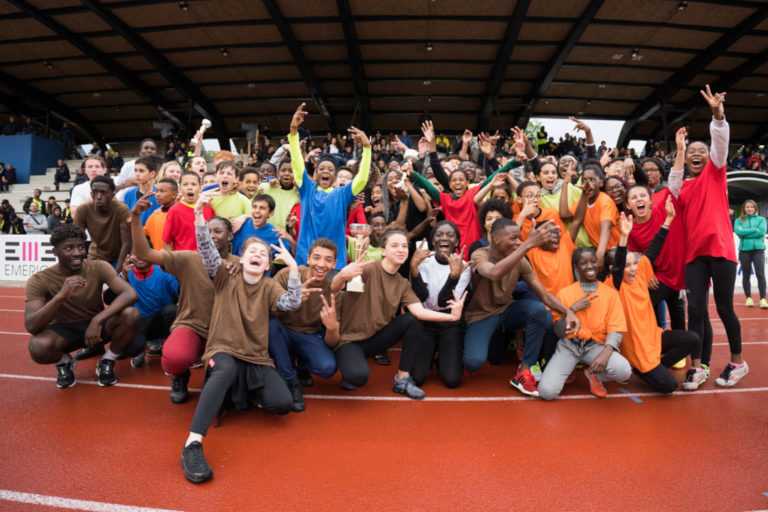 Les jeunes montreuillois prennent goût à l'ambiance d'une arène sportive.